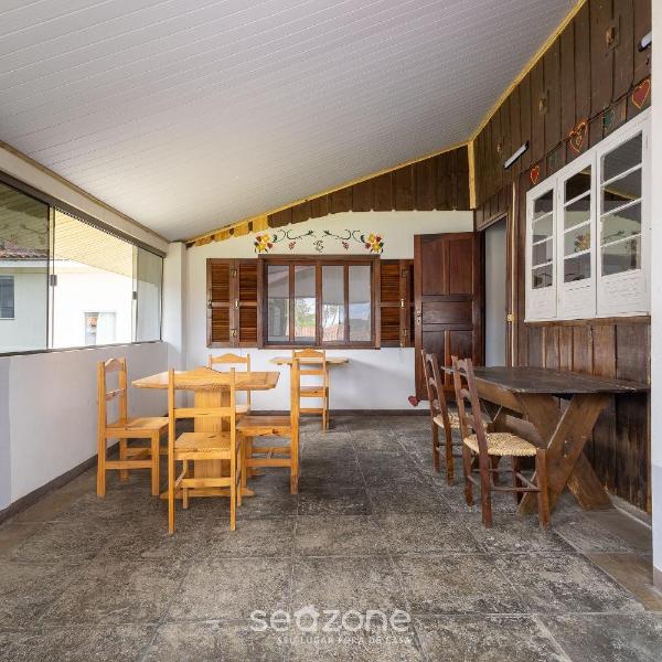 Casa Grande com 3 Quartos em Penha SEL0068 - Foto 4
