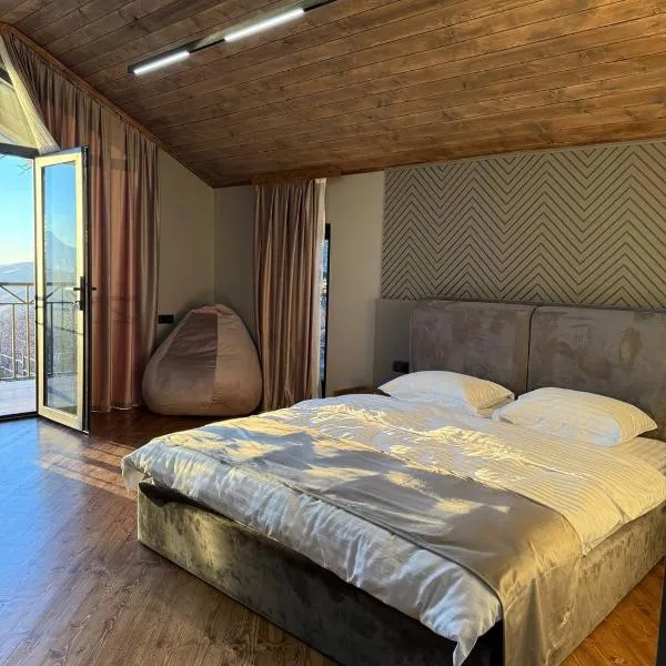 Artiz Family Resort Geghard、Geghardのホテル