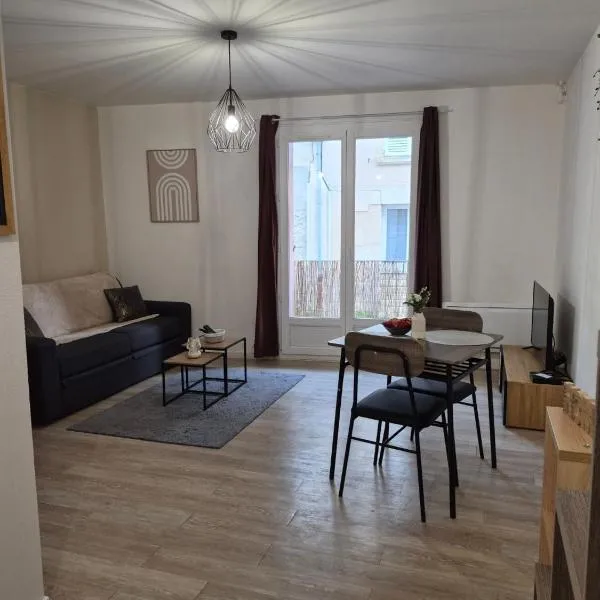 La Douce Escale studio, hotel in Courseulles-sur-Mer