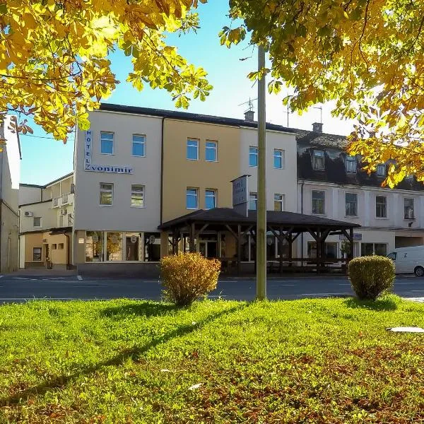 Hotel Zvonimir, hotel Otocsánban