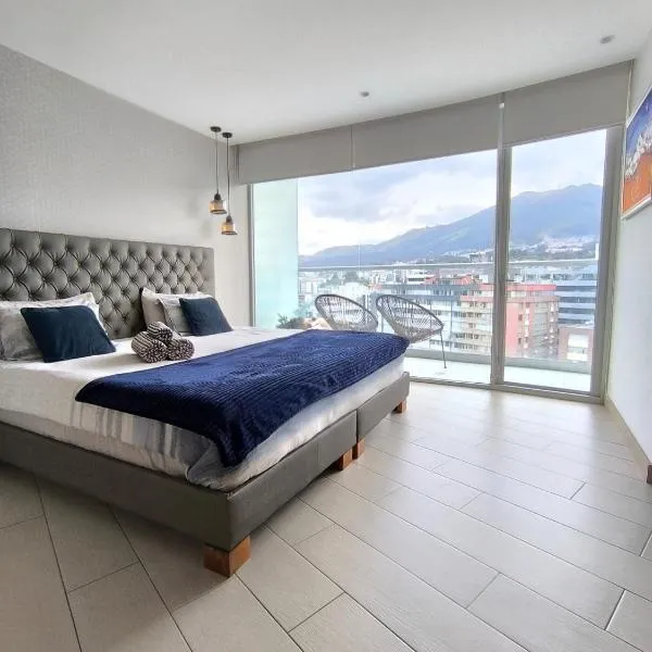 ONE Luxury Suite Super King Bed & Volcano View、キトのホテル