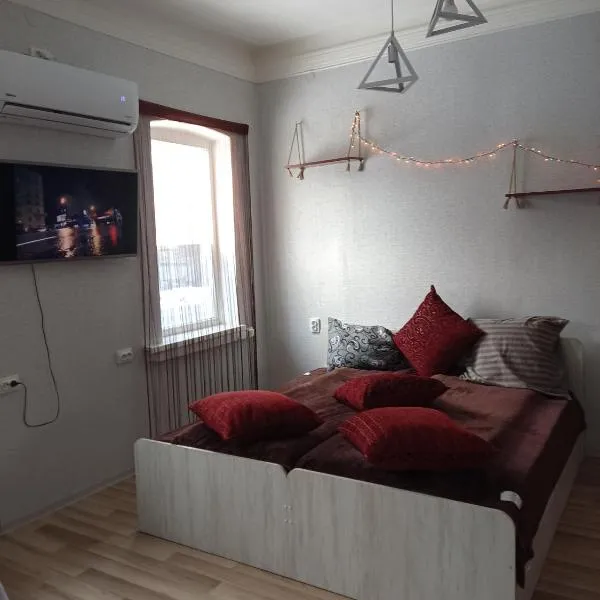 Апартаменти біля стадіону Ворскла СВІТЛО 24 на 7 ЗАСЕЛЕННЯ 24 на 7 Двокімнатна квартира подобово Однокімнатна квартира подобово, hotel a Poltava