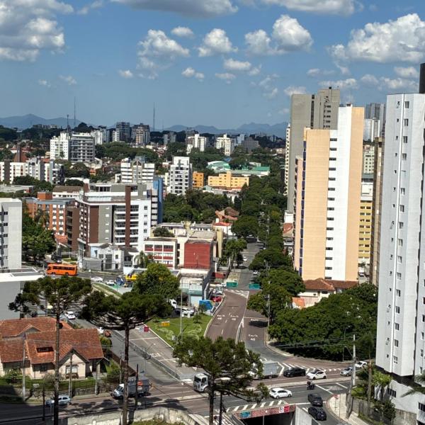 Apartamento Amplo 2 Quartos Ótima Localização Centro Curitiba