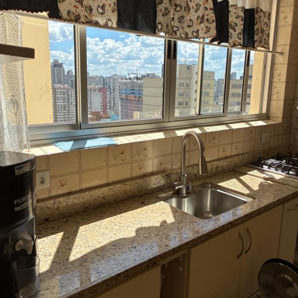 Apartamento Amplo 2 Quartos Ótima Localização Centro Curitiba - Foto 3