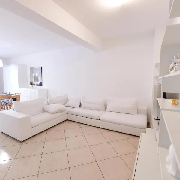 Home & Corso Elegant City Stay Avellino -Casa Vacanza con Terrazza Privata – hotel w mieście Avellino