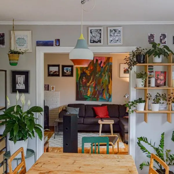 Svingen Apartments, hotel a Balestrand