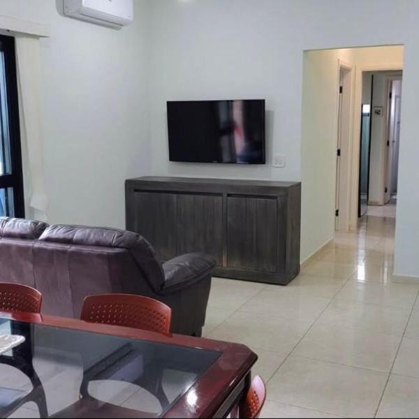 Apartamento frente mar no Jardim Imperador