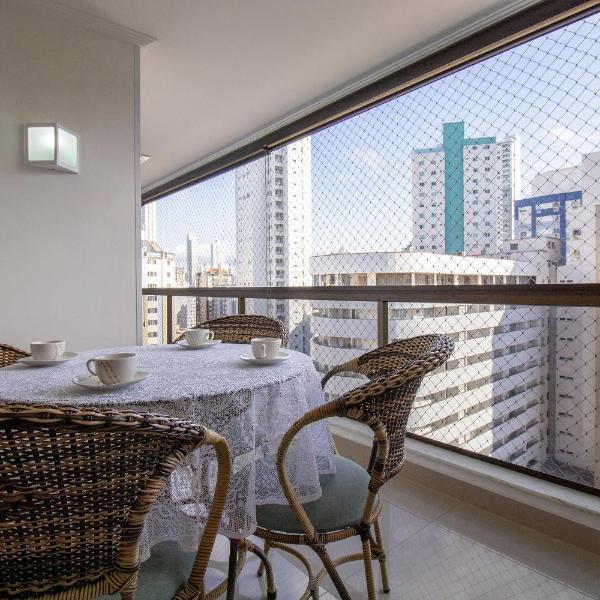 LBT121 - Churrasq, Sacada, Av. Brasil, Climatizado