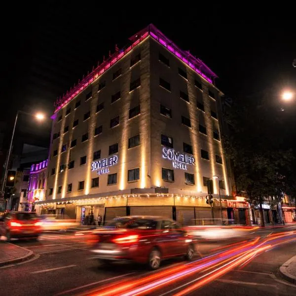 Hotel Sommelier Agustinas, מלון בסנטיאגו