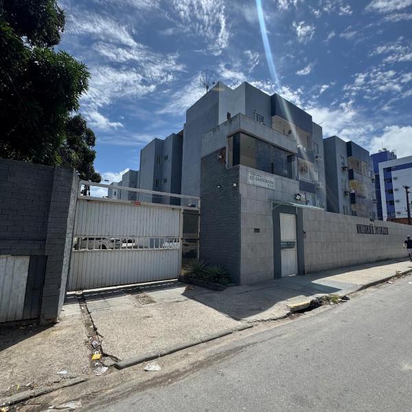 5min da praia, ar mais vaga, 6 pessoas 2 qto Recife