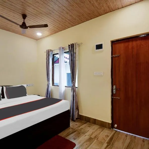 Collection O Palm Tree Resort，西里古里的飯店