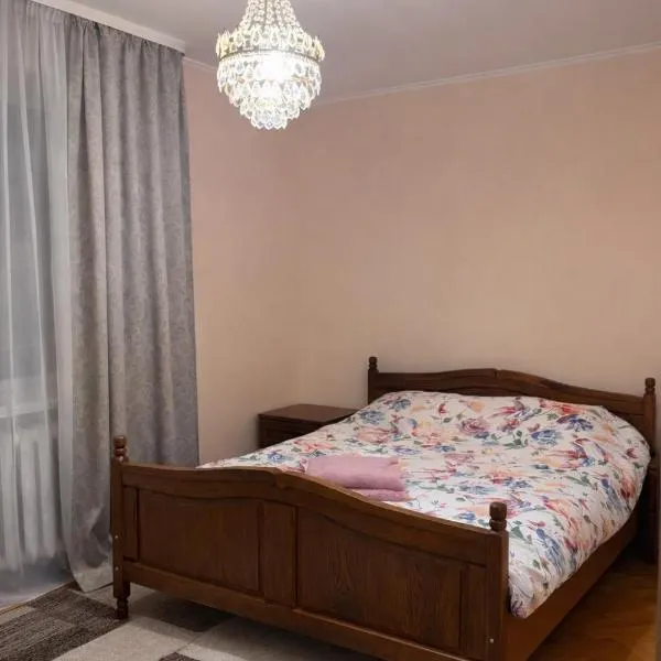 Апартаменти в центрі міста, hotelli kohteessa Lutsk