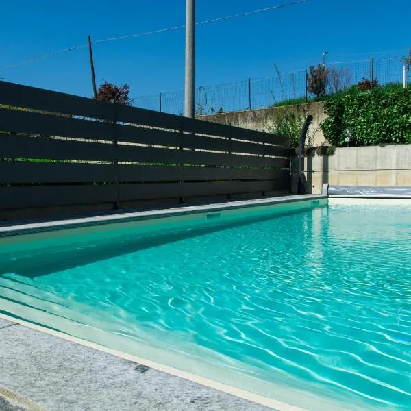 B&B Mary, hotel a Alba