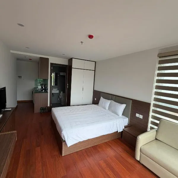 Luxe Paradise Suites Đội Cấn，河內的飯店