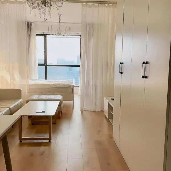 LifeIN apartment, hotel a Xangai