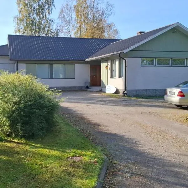 Björktorpet och Soltorpet, hôtel à Lepplax