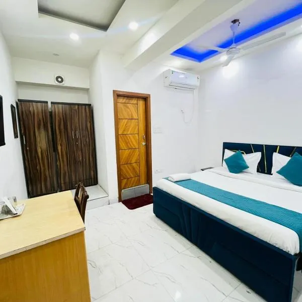 Hotel Shyam Grand - Govindpuri Metro, hotel v destinácii Badarpur