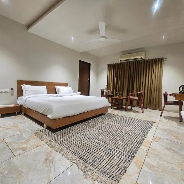 Murli Manohar Regency, hotel i Jālgaon