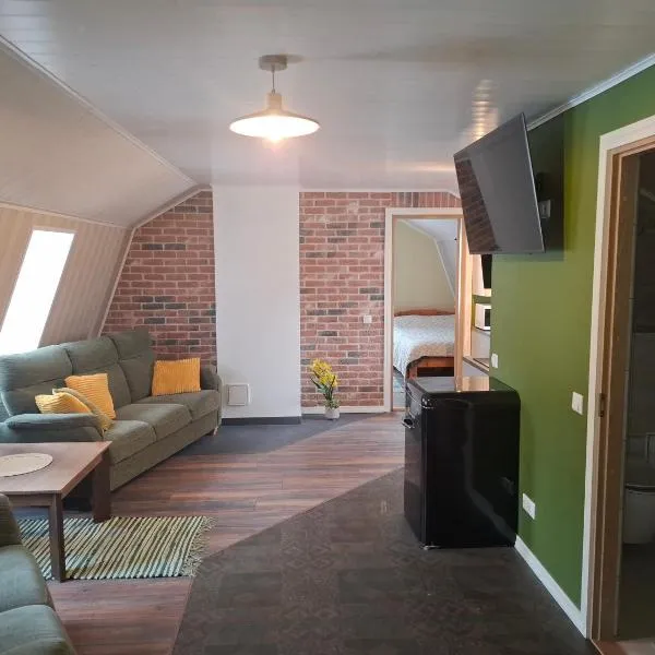 Rannatooma puhketalu, hotel en Ranna