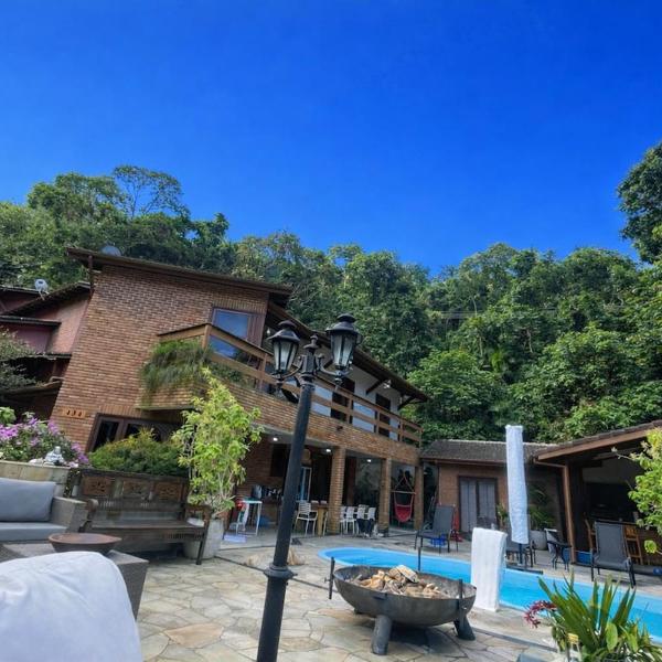 Casa de Alto Padrão em Guaecá 300m da praia