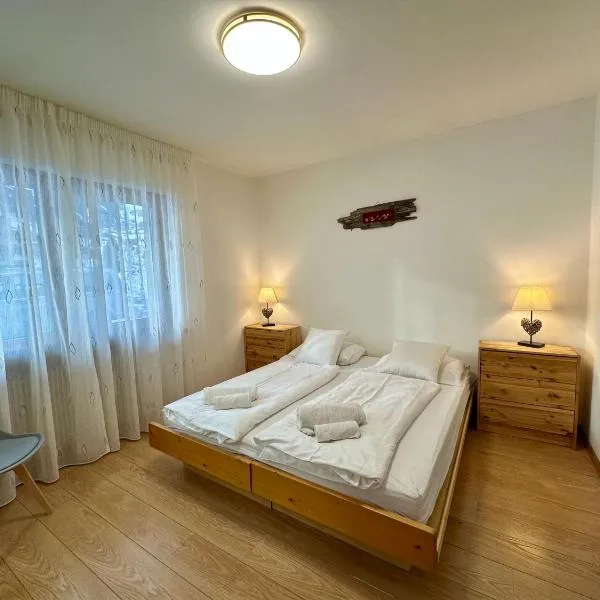 Central Dolomites Atelier - 3 Bedrooms, מלון בקאמפיטלו די פאסה
