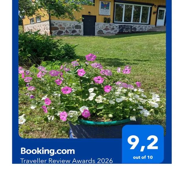 Vakari Puhketalu, hotel din Vakari