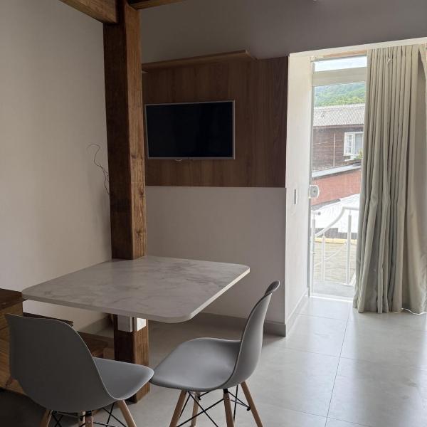 Studio moderno na Barra da Lagoa