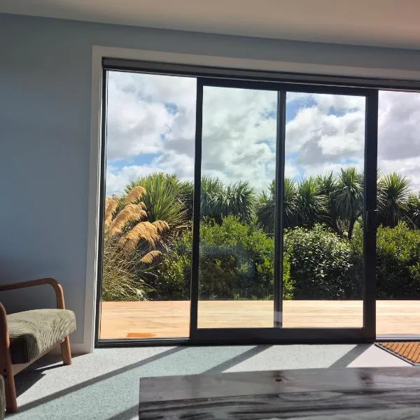 Accomodation at Curio، فندق في Curio Bay