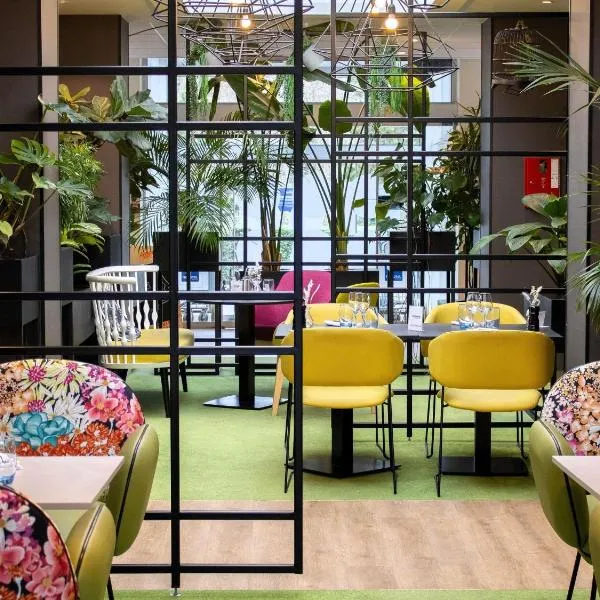 Hotel Novotel Evry Courcouronnes, отель в городе Courcouronnes