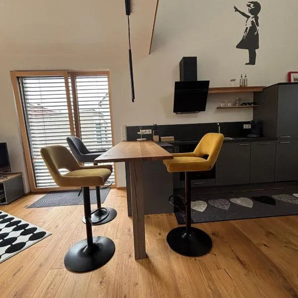 Cozy stay in Eckental - Ferienwohnung zum Wohlfühlen, hotel u gradu 'Eckental'