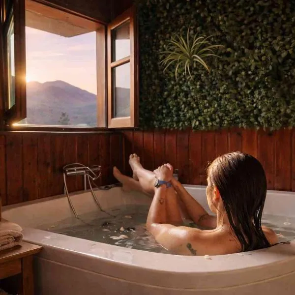 La Congosta, mágica aldea rodeada de montañas، فندق في لا بلازا