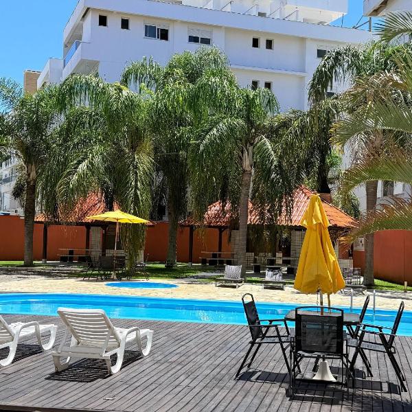 Passos da praia, piscina e quiosque com churrasqueira - Foto 3