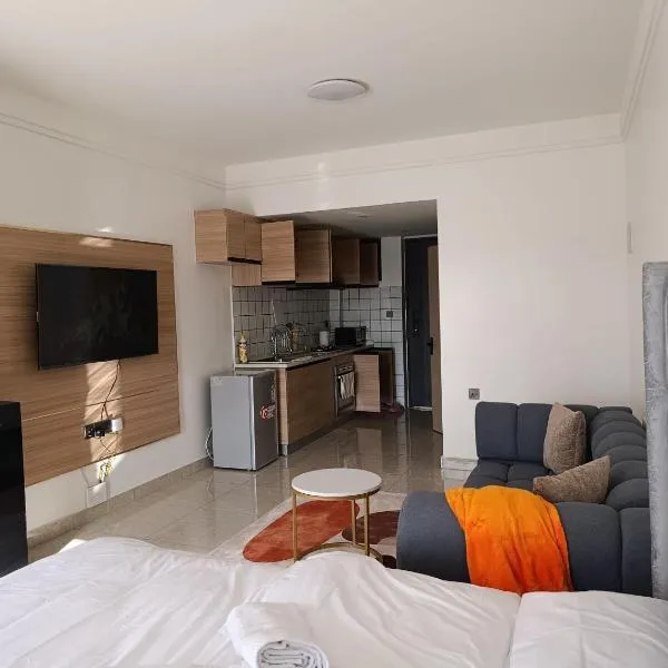 Fun-fantastic Studio, The Loftel near UN, Two Rivers & Village Market, готель у місті Найробі