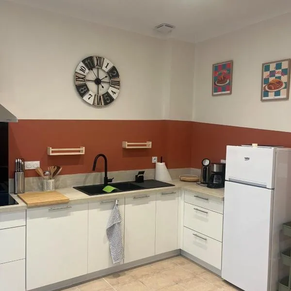 Charmante maison de village à Cologne, hotel v destinaci Cologne