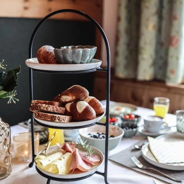 Hotel Geisler Tulfes, hótel í Tulfes