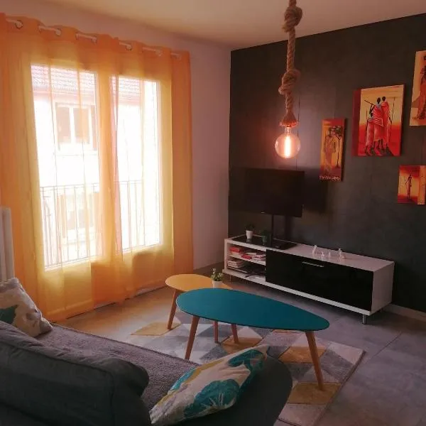 Vichy में, होटल appartement proche du centre ville
