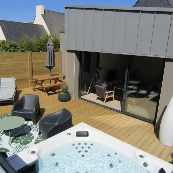 Gîte neuf avec Jacuzzi et Les plages à pied, hotel a Trégastel