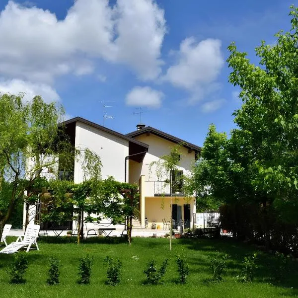 B&B Il Grande Salice Bike Friends, hotel in Ponti Sul Mincio