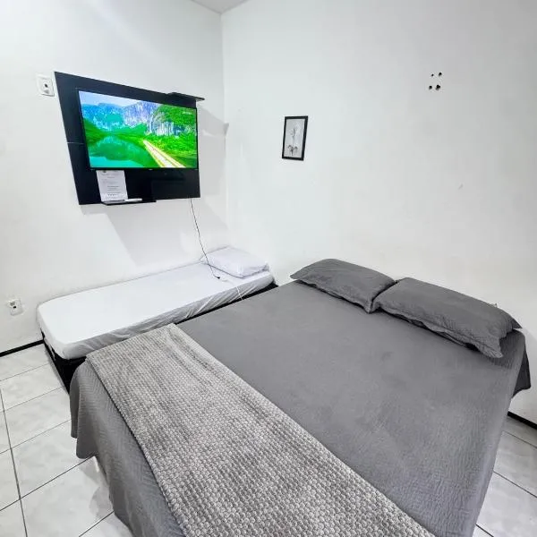 Ap em bairro nobre com garagem e ar, hotel em Sobral