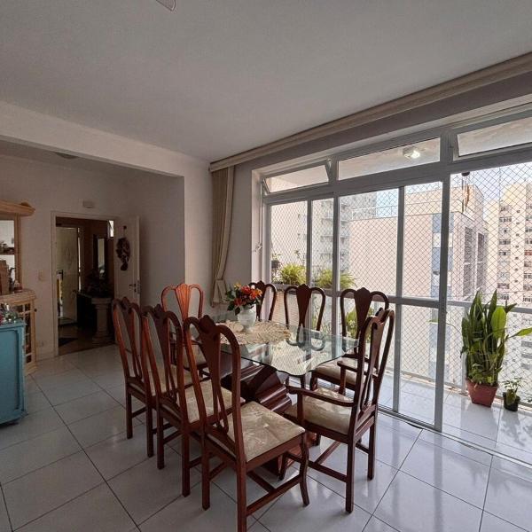 Apartamento pé na areia, praia das Pitangueiras
