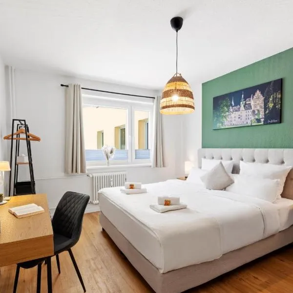 Wohlfühlapartment, Zentral, 200m zur UNI, Parkplatz, Boxspringbetten, Massagesessel, Nespresso, LAN & WIFI, hotel sa Wolfsburg