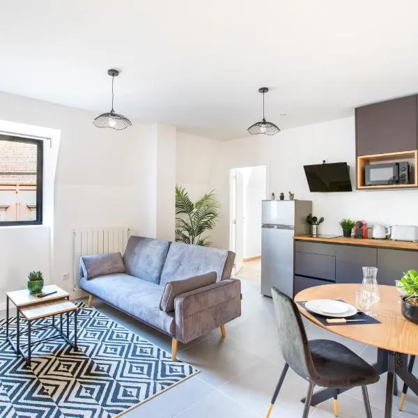 Romantic getaway with Jacuzzi, Downtown、ミュルーズのホテル