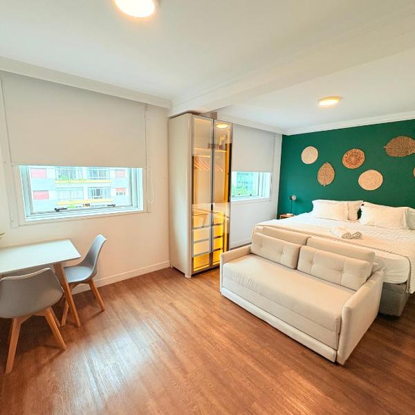 Lindo flat com garagem no Hotel Quality Oscar Freire