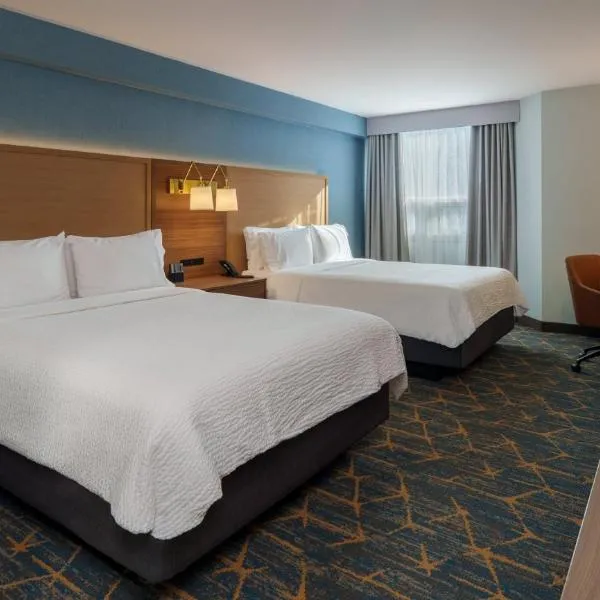 Holiday Inn Laval Montreal by IHG, hotel en Laval