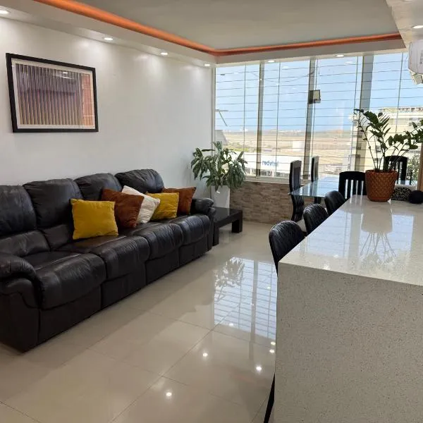 Apartamento frente al Aeropuerto de 2 habitaciones para viajes y tránsito en Aeropuerto Maiquetia, hotel Catia La Marban