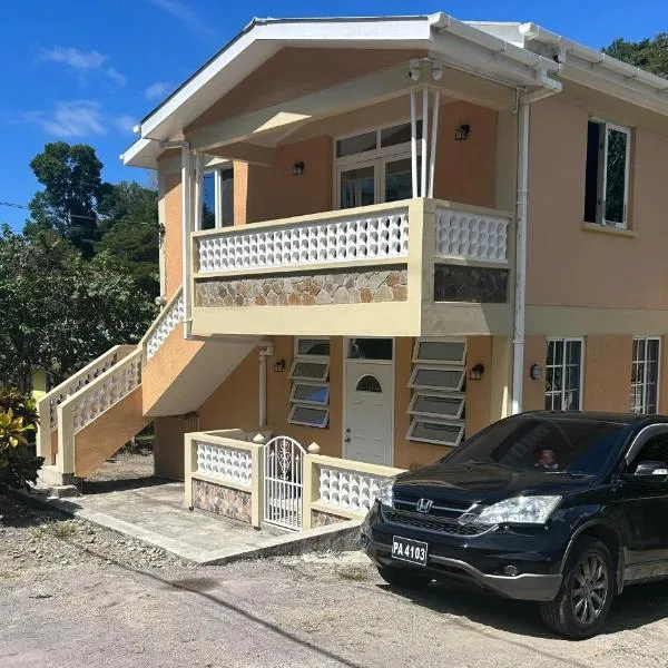 The Rail Apartments, hotell i Loubiere