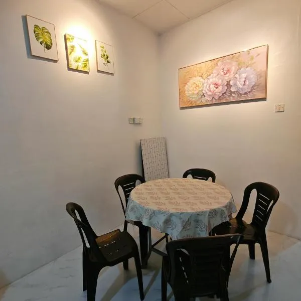 Yoland Homestay Baling Kedah 3Rooms, hotel em Baling