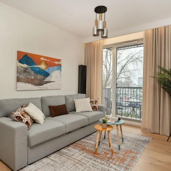 Stylish Studio in Ożarów Mazowiecki with Balcony by Noclegi Renters, hotel in Ożarów Mazowiecki