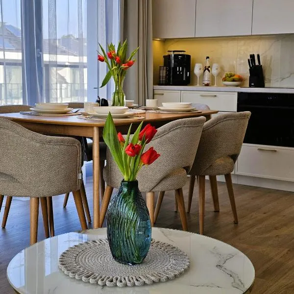 Rezydencja Niechorze D303 Sea Heaven z Widokiem na Morze, przy Plaży, Basen, Sauna i Jacuzzi w budynku, Prywatna rowerownia - 5D Apartments, hotel v destinaci Niechorze