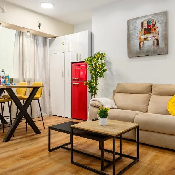 דירת נופש ליד מלון הילטון בן יהודה 175, khách sạn ở Tel Aviv